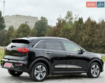 Черный Киа Niro, объемом двигателя 0 л и пробегом 80 тыс. км за 19890 $, фото 156 на Automoto.ua