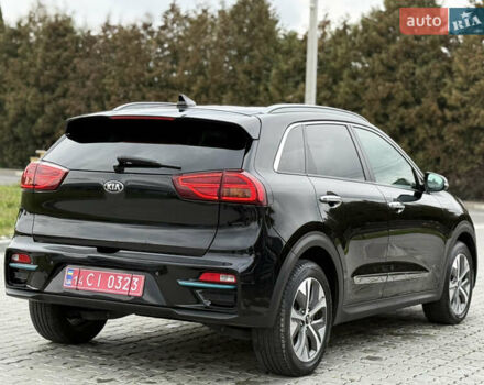 Черный Киа Niro, объемом двигателя 0 л и пробегом 80 тыс. км за 19890 $, фото 147 на Automoto.ua