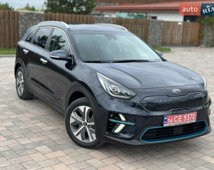 Черный Киа Niro, объемом двигателя 0 л и пробегом 96 тыс. км за 20999 $, фото 6 на Automoto.ua