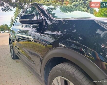 Чорний Кіа Niro, об'ємом двигуна 0 л та пробігом 87 тис. км за 19500 $, фото 20 на Automoto.ua