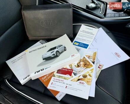 Черный Киа Niro, объемом двигателя 0 л и пробегом 89 тыс. км за 19350 $, фото 81 на Automoto.ua