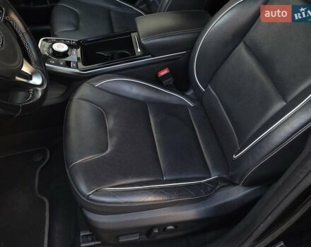 Чорний Кіа Niro, об'ємом двигуна 0 л та пробігом 141 тис. км за 18999 $, фото 22 на Automoto.ua