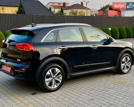 Чорний Кіа Niro, об'ємом двигуна 0 л та пробігом 67 тис. км за 20999 $, фото 11 на Automoto.ua