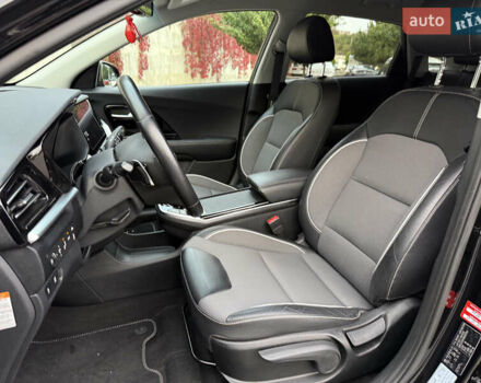 Черный Киа Niro, объемом двигателя 0 л и пробегом 80 тыс. км за 21850 $, фото 54 на Automoto.ua