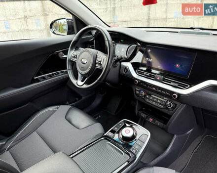 Черный Киа Niro, объемом двигателя 0 л и пробегом 80 тыс. км за 21899 $, фото 32 на Automoto.ua