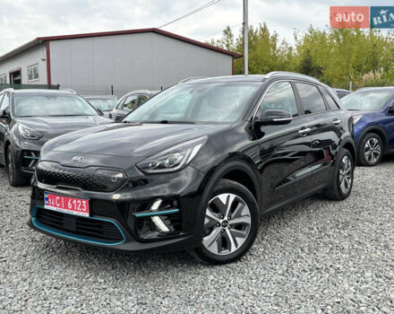 Черный Киа Niro, объемом двигателя 0 л и пробегом 62 тыс. км за 21999 $, фото 5 на Automoto.ua