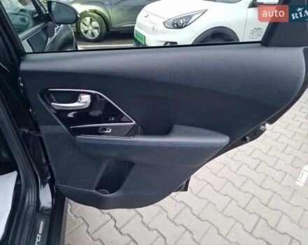 Черный Киа Niro, объемом двигателя 0 л и пробегом 65 тыс. км за 20800 $, фото 43 на Automoto.ua