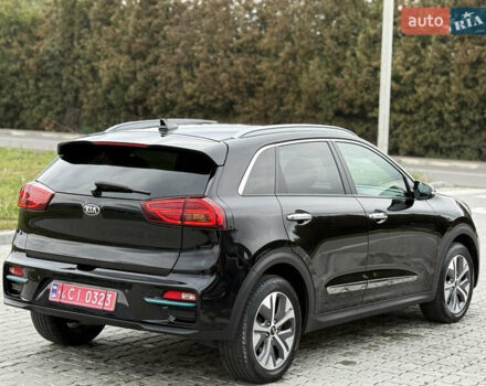 Черный Киа Niro, объемом двигателя 0 л и пробегом 80 тыс. км за 19650 $, фото 155 на Automoto.ua