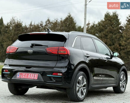 Черный Киа Niro, объемом двигателя 0 л и пробегом 80 тыс. км за 19650 $, фото 155 на Automoto.ua