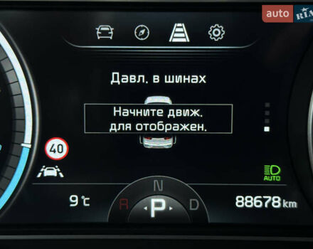 Чорний Кіа Niro, об'ємом двигуна 0 л та пробігом 88 тис. км за 24900 $, фото 57 на Automoto.ua