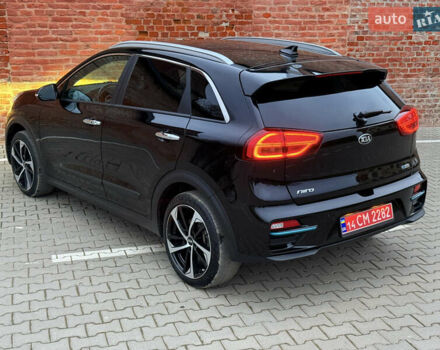 Чорний Кіа Niro, об'ємом двигуна 0 л та пробігом 138 тис. км за 19750 $, фото 34 на Automoto.ua