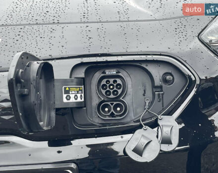 Чорний Кіа Niro, об'ємом двигуна 0 л та пробігом 50 тис. км за 22553 $, фото 70 на Automoto.ua