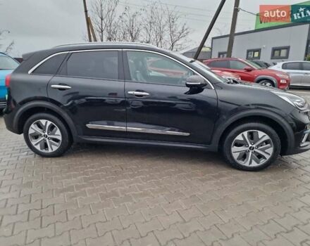 Черный Киа Niro, объемом двигателя 0 л и пробегом 65 тыс. км за 20800 $, фото 9 на Automoto.ua