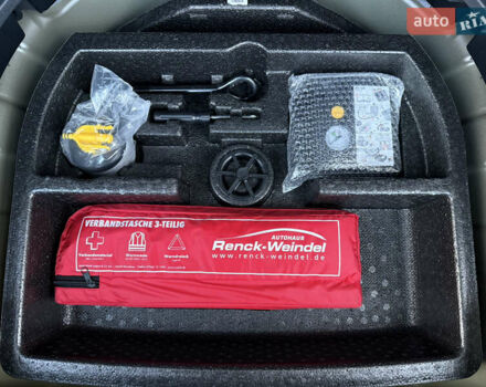 Черный Киа Niro, объемом двигателя 0 л и пробегом 88 тыс. км за 23900 $, фото 103 на Automoto.ua