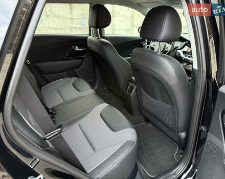 Черный Киа Niro, объемом двигателя 0 л и пробегом 80 тыс. км за 21850 $, фото 46 на Automoto.ua