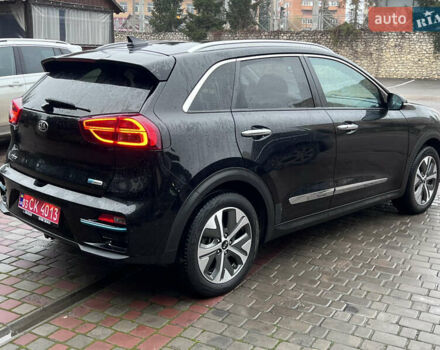 Черный Киа Niro, объемом двигателя 0 л и пробегом 117 тыс. км за 19200 $, фото 4 на Automoto.ua