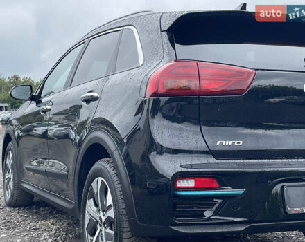 Чорний Кіа Niro, об'ємом двигуна 0 л та пробігом 50 тис. км за 22553 $, фото 11 на Automoto.ua