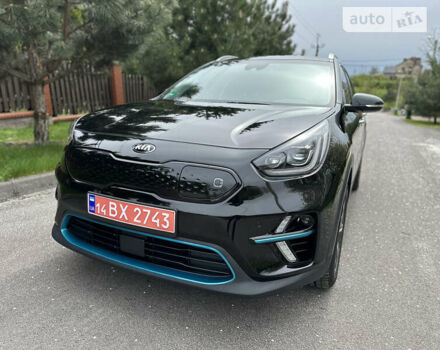 Чорний Кіа Niro, об'ємом двигуна 0 л та пробігом 34 тис. км за 25900 $, фото 2 на Automoto.ua