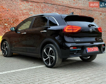 Чорний Кіа Niro, об'ємом двигуна 0 л та пробігом 138 тис. км за 19750 $, фото 32 на Automoto.ua