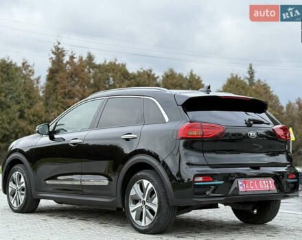 Черный Киа Niro, объемом двигателя 0 л и пробегом 80 тыс. км за 19890 $, фото 170 на Automoto.ua