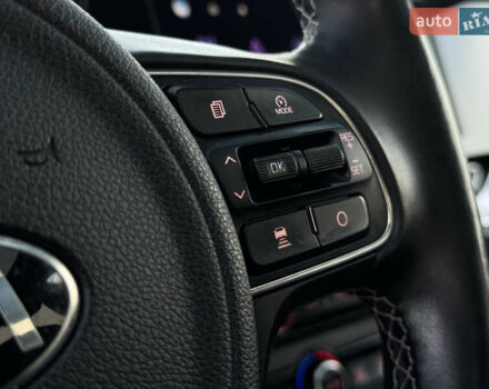 Чорний Кіа Niro, об'ємом двигуна 0 л та пробігом 155 тис. км за 20300 $, фото 34 на Automoto.ua