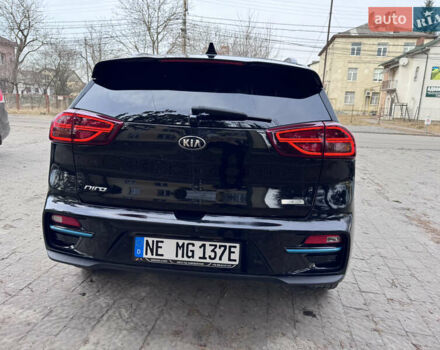 Черный Киа Niro, объемом двигателя 0 л и пробегом 110 тыс. км за 21700 $, фото 4 на Automoto.ua