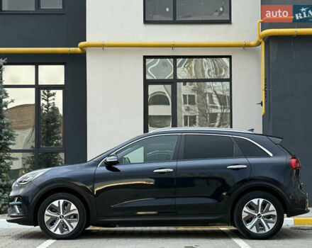 Черный Киа Niro, объемом двигателя 0 л и пробегом 109 тыс. км за 19900 $, фото 9 на Automoto.ua