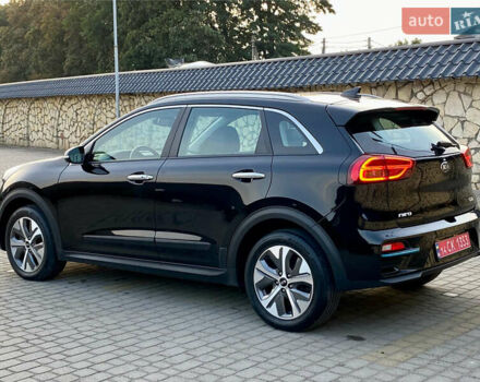 Чорний Кіа Niro, об'ємом двигуна 0 л та пробігом 67 тис. км за 20999 $, фото 17 на Automoto.ua