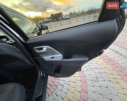 Черный Киа Niro, объемом двигателя 1.58 л и пробегом 62 тыс. км за 25900 $, фото 15 на Automoto.ua