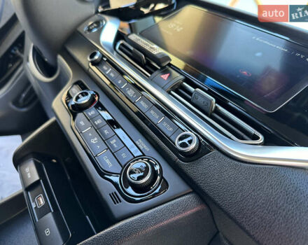 Черный Киа Niro, объемом двигателя 0 л и пробегом 127 тыс. км за 19750 $, фото 61 на Automoto.ua