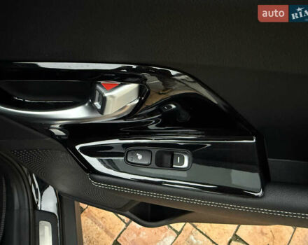 Чорний Кіа Niro, об'ємом двигуна 0 л та пробігом 138 тис. км за 19750 $, фото 58 на Automoto.ua