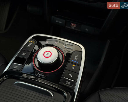 Черный Киа Niro, объемом двигателя 0 л и пробегом 109 тыс. км за 19900 $, фото 3 на Automoto.ua