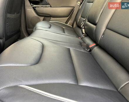 Чорний Кіа Niro, об'ємом двигуна 0 л та пробігом 51 тис. км за 21500 $, фото 62 на Automoto.ua