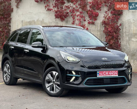 Черный Киа Niro, объемом двигателя 0 л и пробегом 80 тыс. км за 21899 $, фото 5 на Automoto.ua