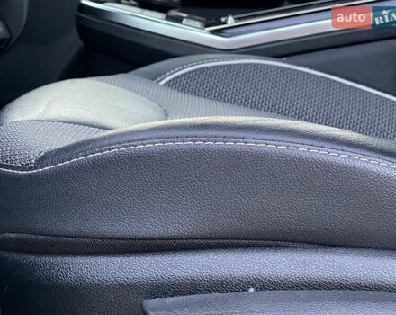 Чорний Кіа Niro, об'ємом двигуна 0 л та пробігом 67 тис. км за 20999 $, фото 31 на Automoto.ua