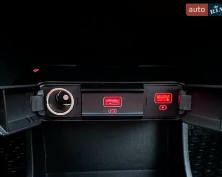 Черный Киа Niro, объемом двигателя 0 л и пробегом 84 тыс. км за 22900 $, фото 81 на Automoto.ua