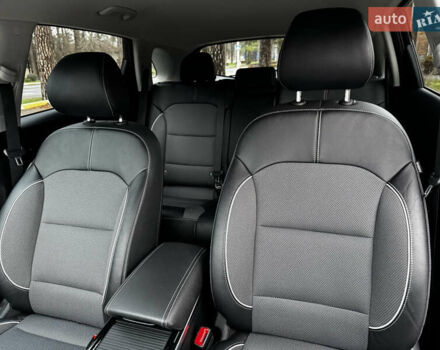 Черный Киа Niro, объемом двигателя 0 л и пробегом 54 тыс. км за 24300 $, фото 40 на Automoto.ua