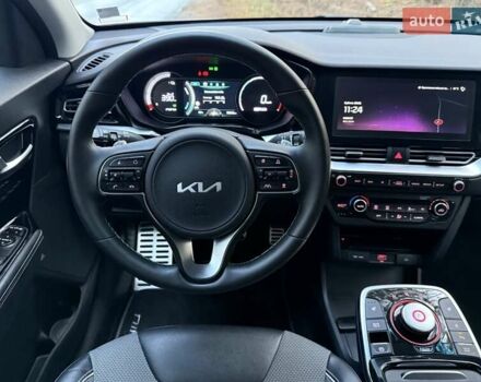 Киа Niro 2022 в Киеве на Automoto.ua Черный Киа Niro, объемом двигателя 0 л и пробегом 70 тыс. км за 22499 $, фото 62 на Automoto.ua