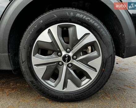 Черный Киа Niro, объемом двигателя 0 л и пробегом 54 тыс. км за 24300 $, фото 32 на Automoto.ua