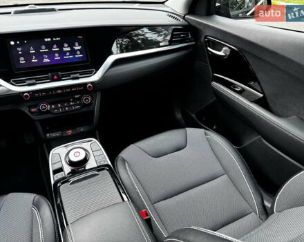 Черный Киа Niro, объемом двигателя 0 л и пробегом 54 тыс. км за 24300 $, фото 48 на Automoto.ua