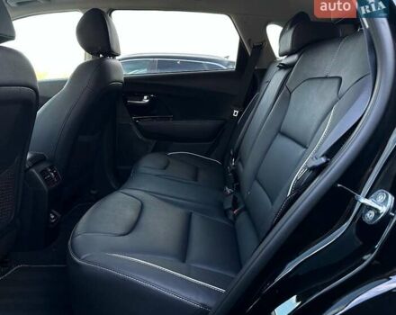 Черный Киа Niro, объемом двигателя 0 л и пробегом 29 тыс. км за 22900 $, фото 92 на Automoto.ua
