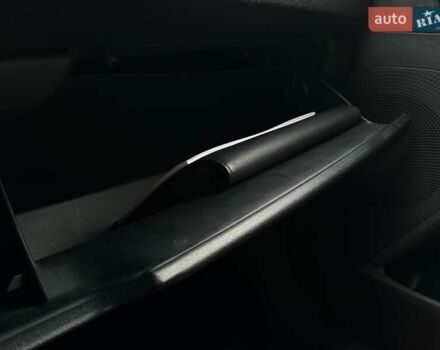 Черный Киа Niro, объемом двигателя 0 л и пробегом 12 тыс. км за 25400 $, фото 61 на Automoto.ua