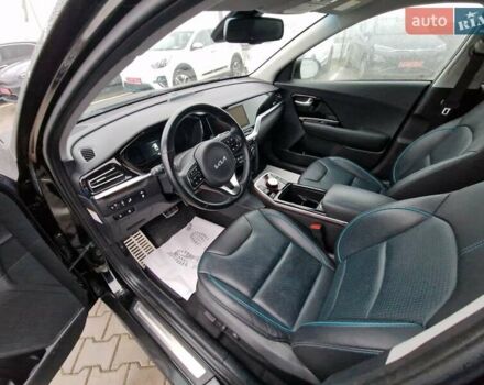 Чорний Кіа Niro, об'ємом двигуна 0 л та пробігом 53 тис. км за 22900 $, фото 26 на Automoto.ua