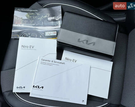 Черный Киа Niro, объемом двигателя 0 л и пробегом 54 тыс. км за 24300 $, фото 63 на Automoto.ua