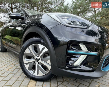 Чорний Кіа Niro, об'ємом двигуна 0 л та пробігом 80 тис. км за 22400 $, фото 3 на Automoto.ua