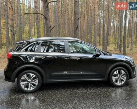 Киа Niro 2022 в Киеве на Automoto.ua Черный Киа Niro, объемом двигателя 0 л и пробегом 70 тыс. км за 22499 $, фото 3 на Automoto.ua