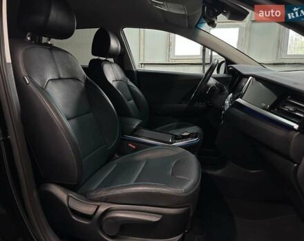 Черный Киа Niro, объемом двигателя 0 л и пробегом 12 тыс. км за 25400 $, фото 80 на Automoto.ua