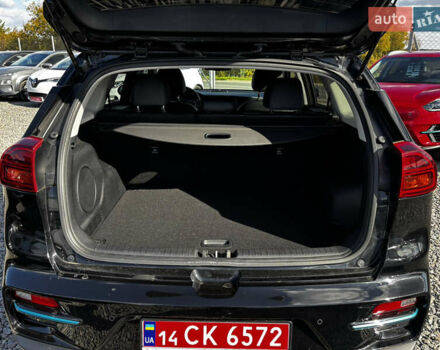 Чорний Кіа Niro, об'ємом двигуна 0 л та пробігом 23 тис. км за 24999 $, фото 31 на Automoto.ua