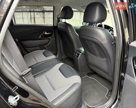 Чорний Кіа Niro, об'ємом двигуна 0 л та пробігом 108 тис. км за 21850 $, фото 53 на Automoto.ua