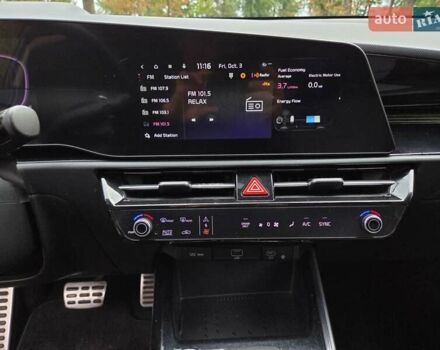 Черный Киа Niro, объемом двигателя 1.58 л и пробегом 97 тыс. км за 25500 $, фото 22 на Automoto.ua